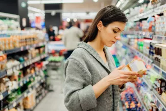 Darstellung Frau im Supermarkt